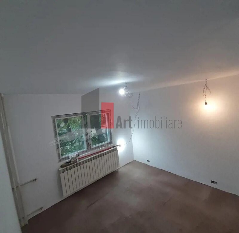 Drumul Gazarului, Giurgiului vanzare apartament 2 camere semidecomandat