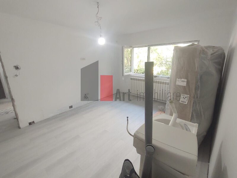 Drumul Gazarului, Giurgiului vanzare apartament 2 camere semidecomandat